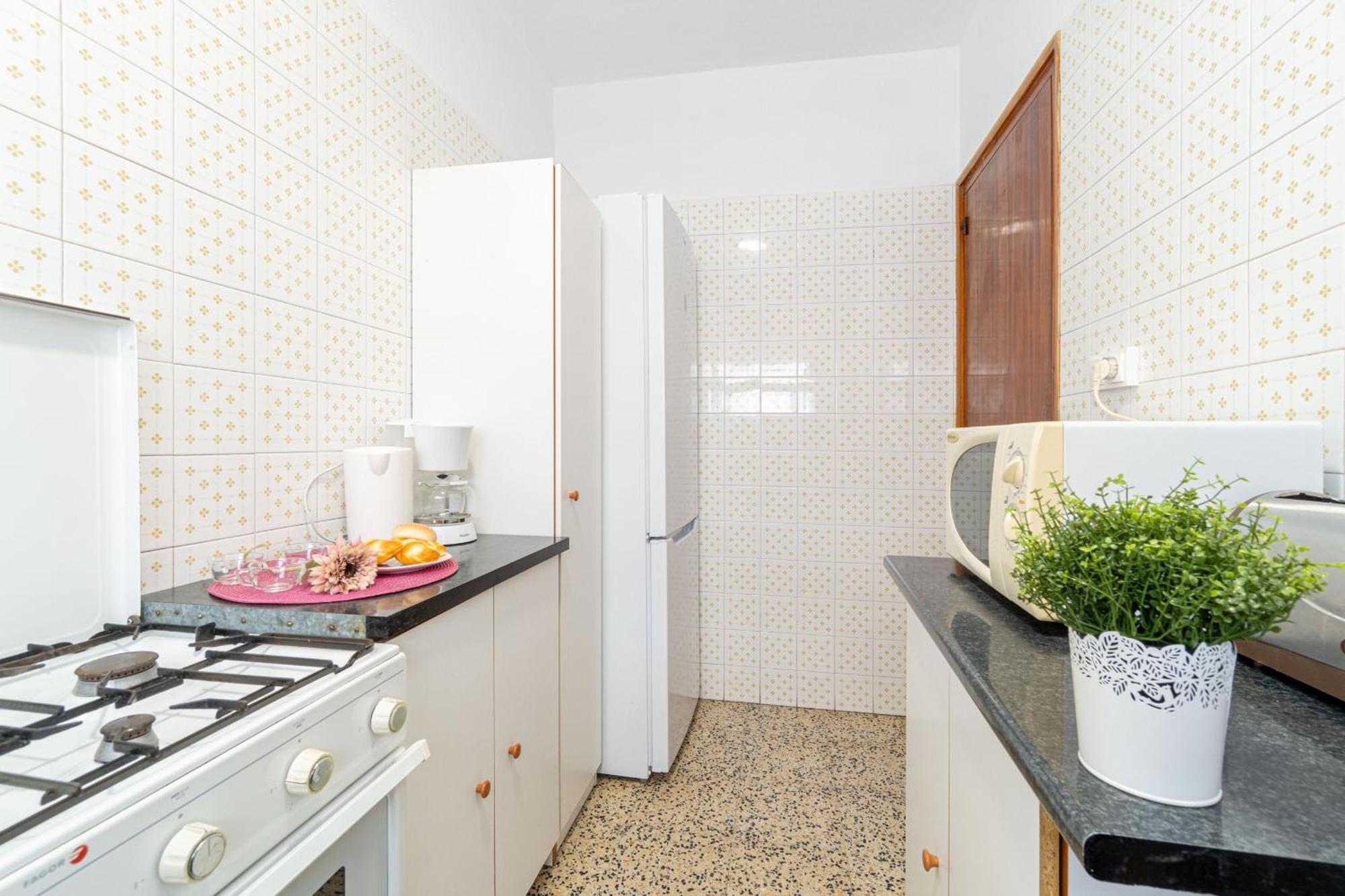 Apartment Basic Confort Poeta Marquina Pb 2026 *